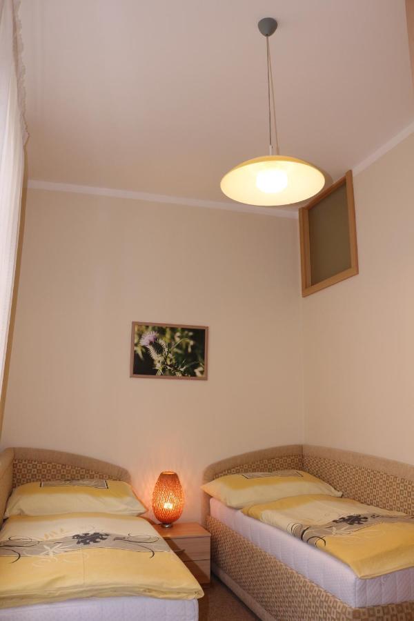 Homely Christiana