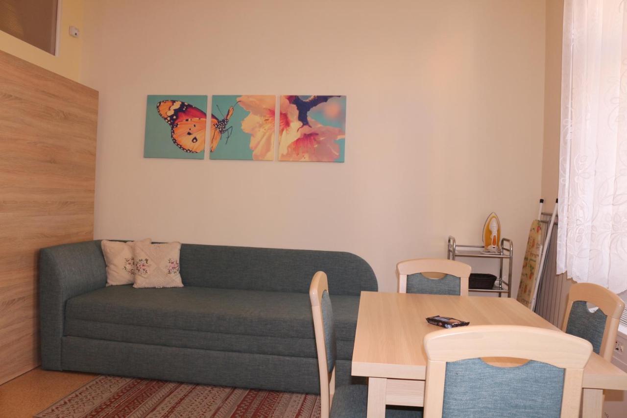 Homely Christiana Apartamento